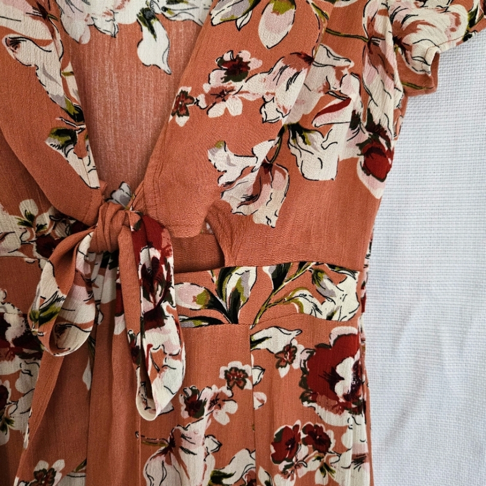 Floral‎ Lightweight Sun Dress With Vneck Tie Front Size Small - Picture 5 of 10
